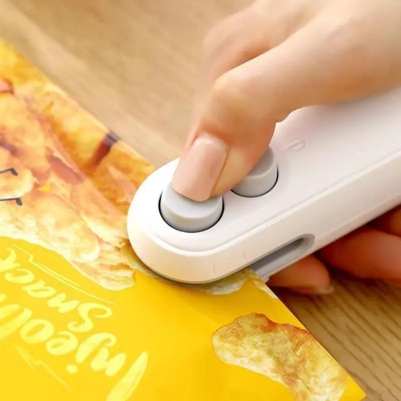 2026 New Upgraded Mini Bag Sealer 2 in 1 Rechargeable Chip Bag Sealer with Cutter and Magnet Portable Handheld USB C Heat Sealer Resealer Machine for Snack Plastic Bags Food Storage