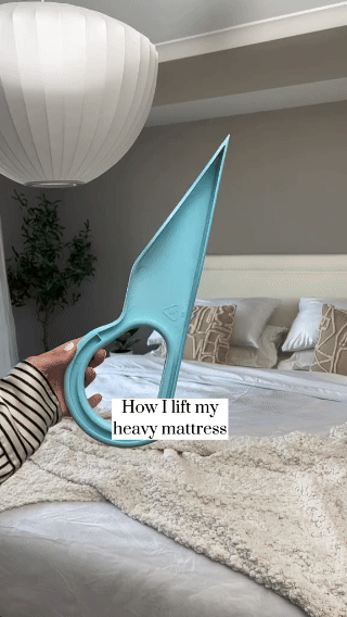 2 IN 1 MATTRESS LIFTER & BED SHEET TUCKER TOOL