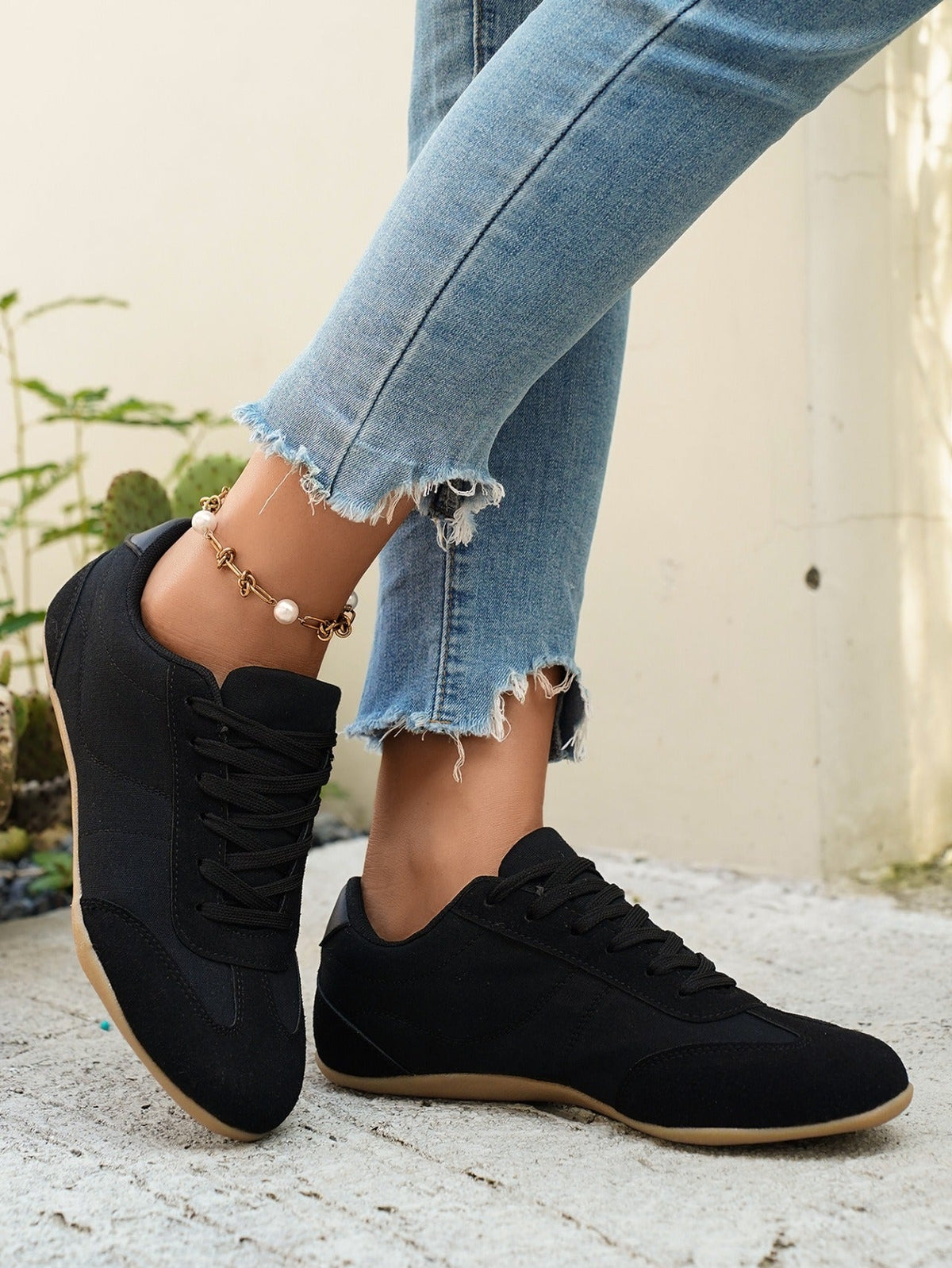 LETZTER TAG: 80 % RABATT – 👣 Damen Orthopädische Sneaker mit Fußgewölbestütze, Schnürdesign & gepolsterter flacher Sohle