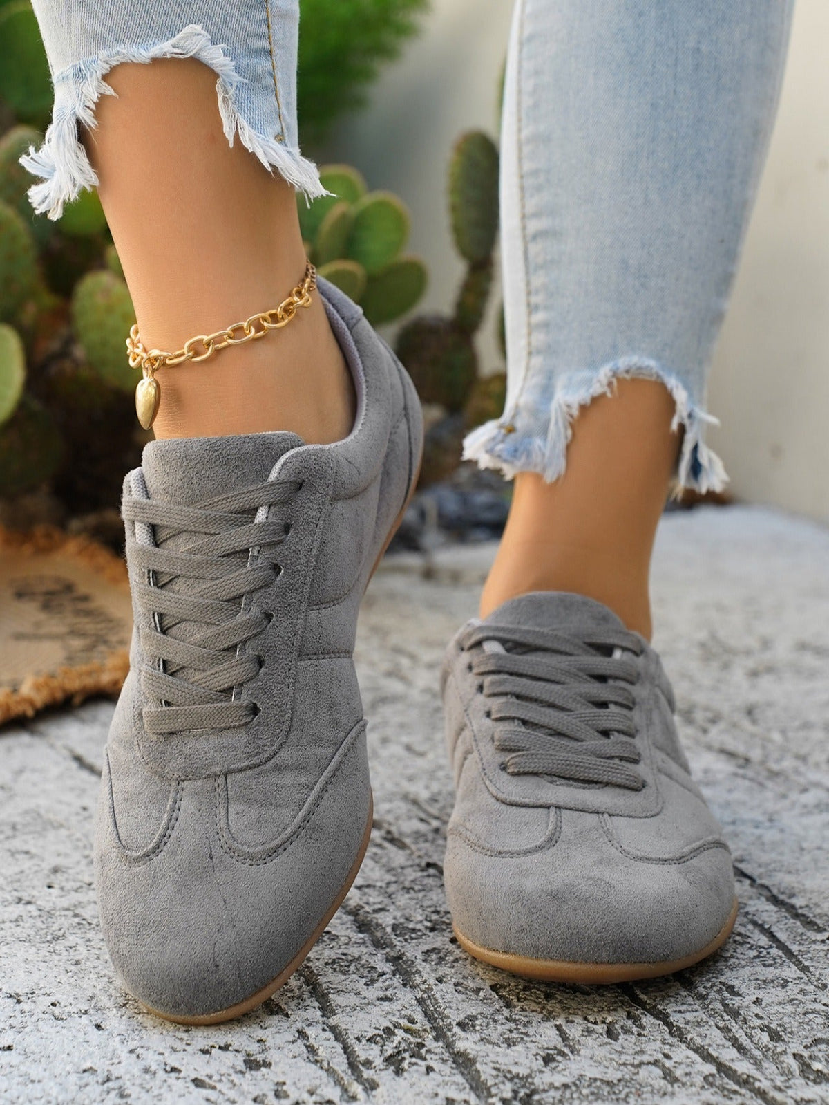 LETZTER TAG: 80 % RABATT – 👣 Damen Orthopädische Sneaker mit Fußgewölbestütze, Schnürdesign & gepolsterter flacher Sohle